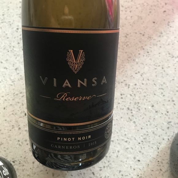 Profile Picture of Sarahsarah Greterman (@sgreterman935) on Poshmark