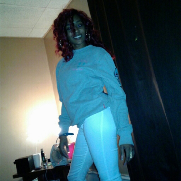 Profile Picture of Nazirah Middleton (@nmiddleton92) on Poshmark