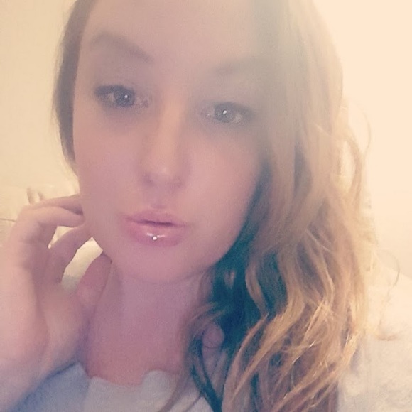 Profile Picture of Stacey Lear (@slear1117) on Poshmark