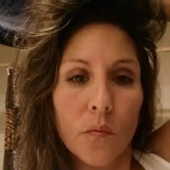 Profile Picture of Margaret Krummel (@diamondmcclurr) on Poshmark
