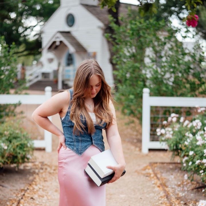 Profile Picture of   Emily Evans🦕⚔️❕... (@emily.rogers0) on Tiktok