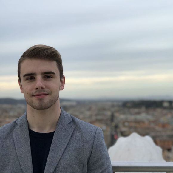 Profile Picture of Luke Petersen (@lukepetersen) on Poshmark