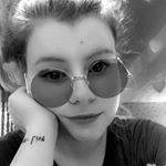 Profile Picture of Lucy MacGregor (@loopylucymac) on Instagram
