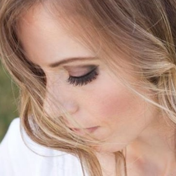 Profile Picture of Tarrah Fuson (@tar0819) on Poshmark