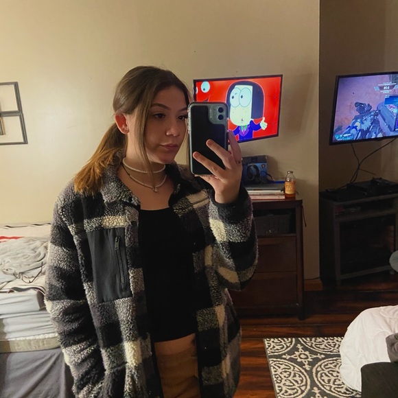 Profile Picture of Gianna Chierico (@lmaogi) on Poshmark