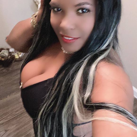 Profile Picture of Taimis Peralta (@taimisperalta) on Poshmark