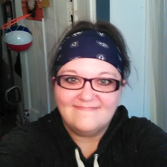 Profile Picture of Joy Mcfalls (@nursejoymc) on Poshmark