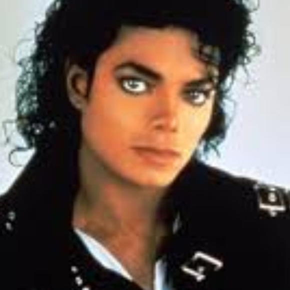 Profile Picture of Thomas Chappell (@thomas_chappell) on Poshmark