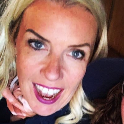 Profile Picture of Claire Lorentzen (@clairelorentzen) on Twitter