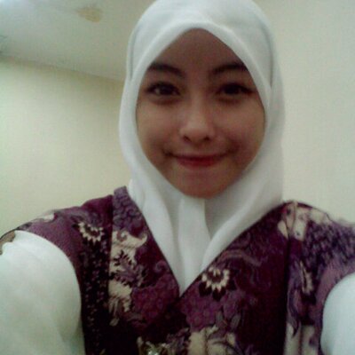 Profile Picture of Nadia Haq Umami N C (@caHyA_BEE120) on Twitter