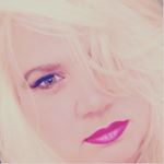Profile Picture of Shelly Hebert (@shelly.itworks) on Instagram