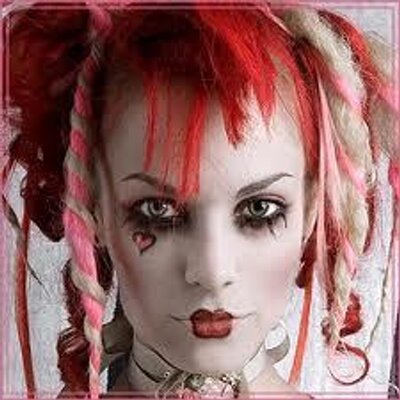 Profile Picture of Maya Isabella Sharp (@@Opeliacfrom1841) on Twitter