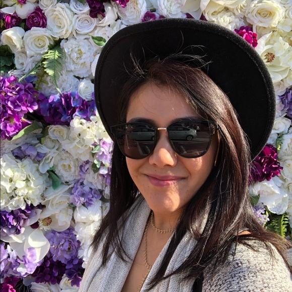 Profile Picture of Pooja Kharel (@kharelp) on Poshmark