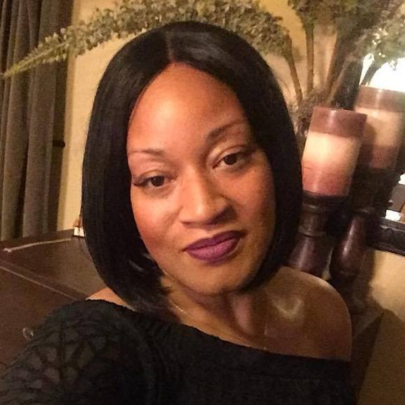 Profile Picture of Sherise Callwood (@sisslips) on Poshmark