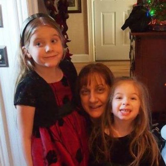 Profile Picture of Sue Bulinski (@sbulinski) on Poshmark