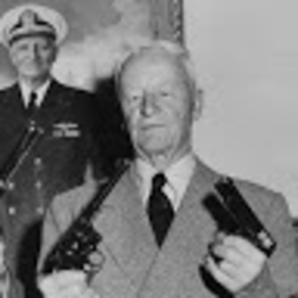 Profile Picture of Jonathan Byerly (@nonnyb85) on Poshmark