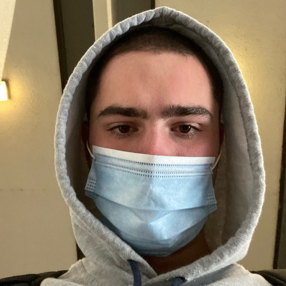 Profile Picture of Lucas Copes (@lucas_copes) on Poshmark