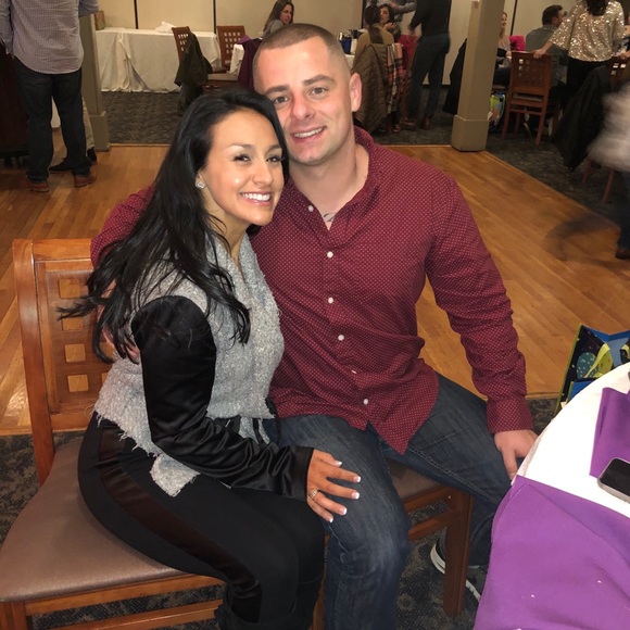 Profile Picture of Katie Zaccone (@kt_zacc) on Poshmark