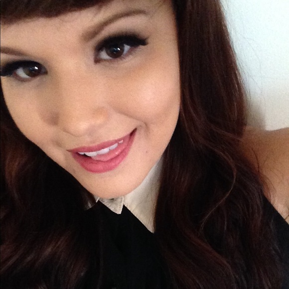 Profile Picture of Aleece Taylor (@abtaylorxo) on Poshmark