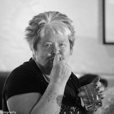 Profile Picture of Linda Loop Barfield (@LindaloopBarfie) on Twitter