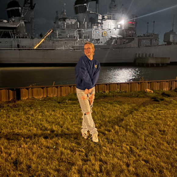 Profile Picture of Madeline Darter (@madelinedarter0) on Poshmark