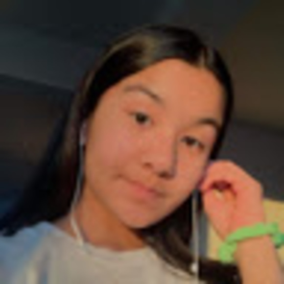 Profile Picture of Lucy Melon (@missusmelon) on Poshmark