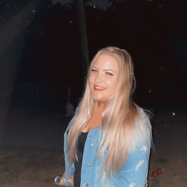 Profile Picture of Amanda Bowers (@@amandypoo) on Tiktok