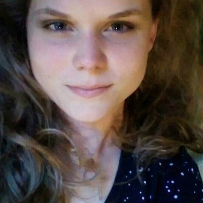 Profile Picture of Elizabeth Coyle (@LoveWhimsy) on Twitter