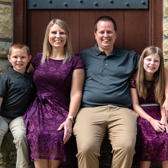 Profile Picture of Felicia Haakenson (@foxxyhawk) on Poshmark