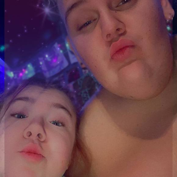 Hailey Keely - Poshmark Profile Picture of Hailey Keely (@haileykeely15) on Poshmark