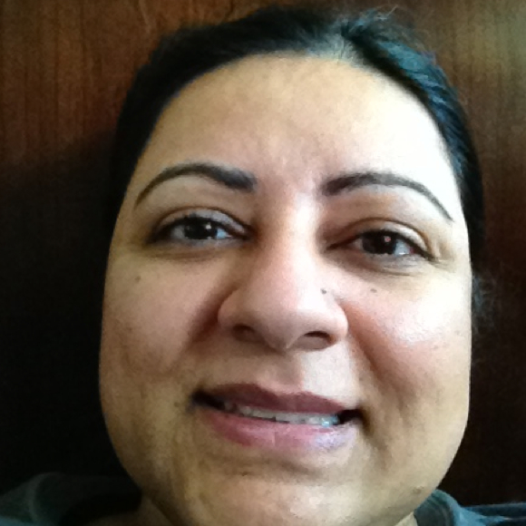 Profile Picture of Nicky Nannan (@aknannan) on Poshmark