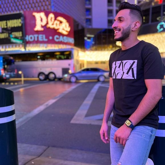 Mohammed Alfaraj - Poshmark Profile Picture of Mohammed Alfaraj (@mohammedalfaraj) on Poshmark