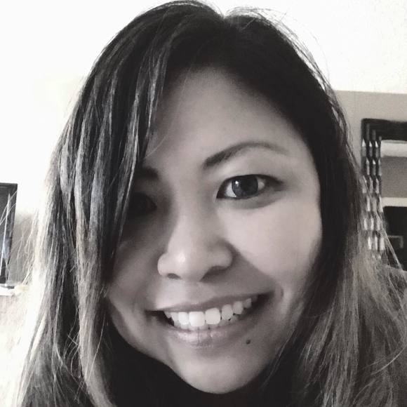 Profile Picture of Rieko White (@riekow) on Poshmark