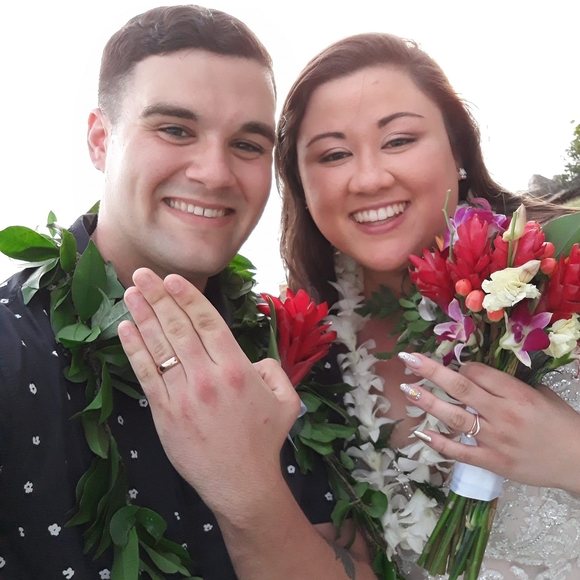 Profile Picture of Casey Garinger (@caseyk92) on Poshmark