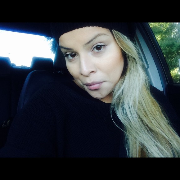 Profile Picture of Yajaira Ramirez (@yramirezxo) on Poshmark