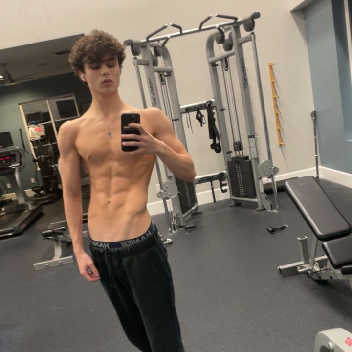 Profile Picture of Kev (@kevin.hood) on Tiktok