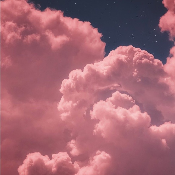 Profile Picture of Lena Watson (@lenawatsonn) on Poshmark