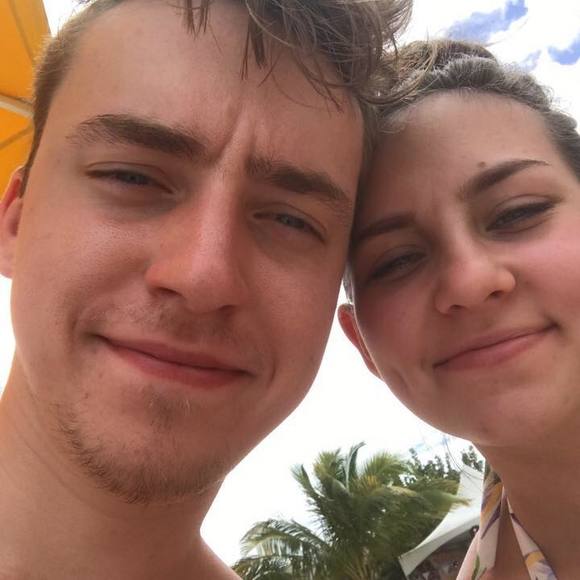 Profile Picture of John Gladyertui (@maxg3866) on Poshmark