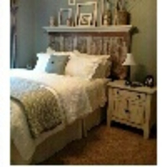 Profile Picture of Heather Chadwick (@heatherchadwick) on Poshmark