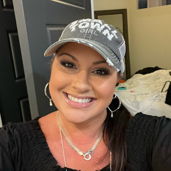 Tara Goodballet - Poshmark Profile Picture of Tara Goodballet (@tballet93) on Poshmark