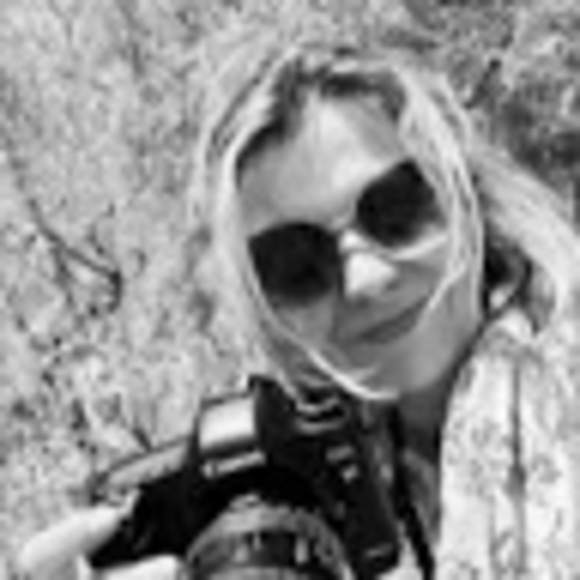 Profile Picture of Christina Schmidhofer (@cschmidhofer) on Poshmark
