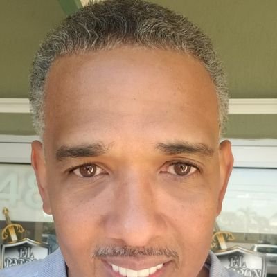 Profile Picture of Jeffrey Walker (@twinwalk1964) on Twitter