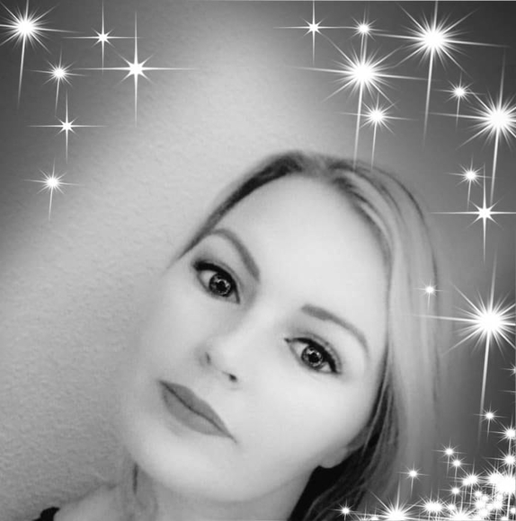 Profile Picture of Krista Clay (@kristaclay468) on Poshmark