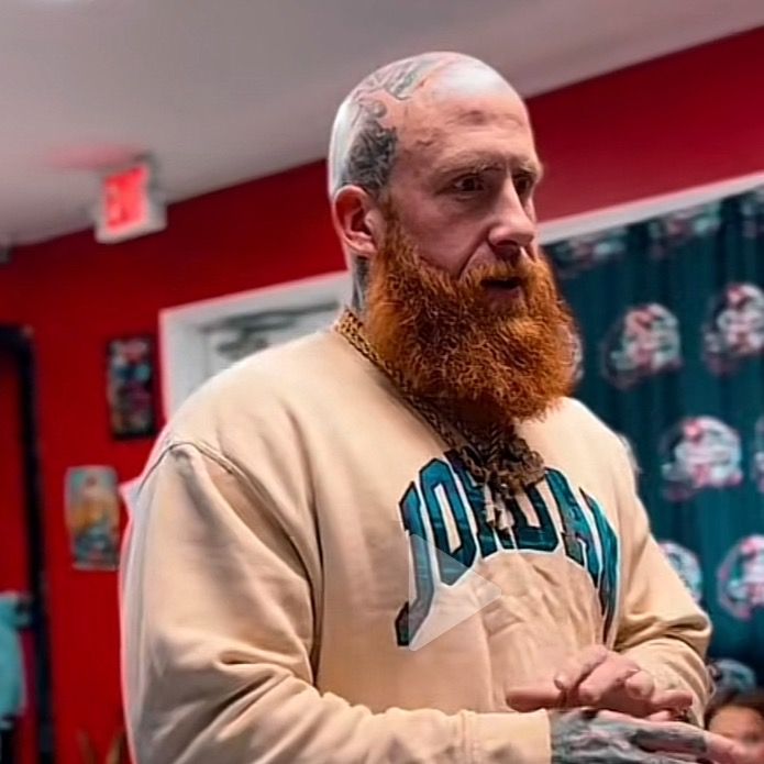 Profile Picture of Chrishosieraav (@@chrishosier) on Tiktok