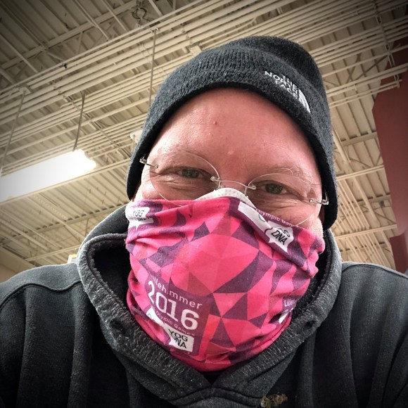 Profile Picture of Peter Hollander (@peterhollander) on Poshmark
