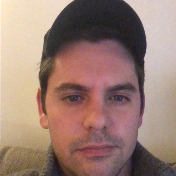 Profile Picture of Sean Fogelman (@fogelmansean) on Poshmark