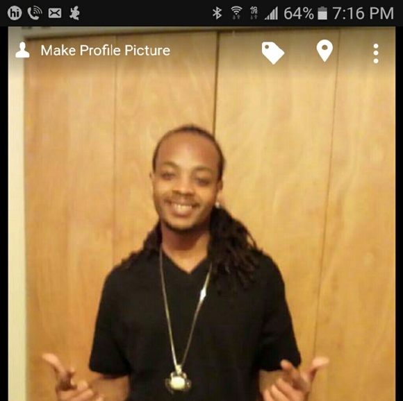 Profile Picture of Lavell Warmack (@velimac) on Poshmark