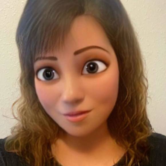 Profile Picture of Marivel Vargas (@marivelvargas21) on Poshmark