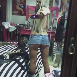 Profile Picture of Julia Simon (@145052190) on Myspace