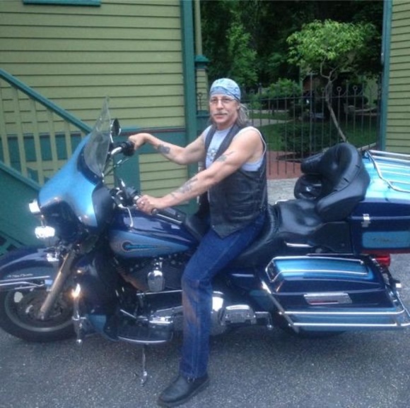Profile Picture of David Parsons (@dwpar50) on Poshmark